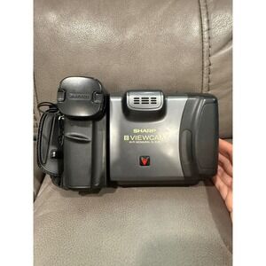 Sharp Viewcam VL-E46 8mm Camcorder Hi-Fi Monaural LCD Screen Japan With Bag